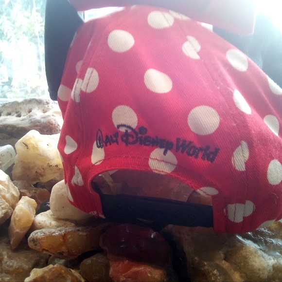 Micky mouse hat - Picture 3 of 4